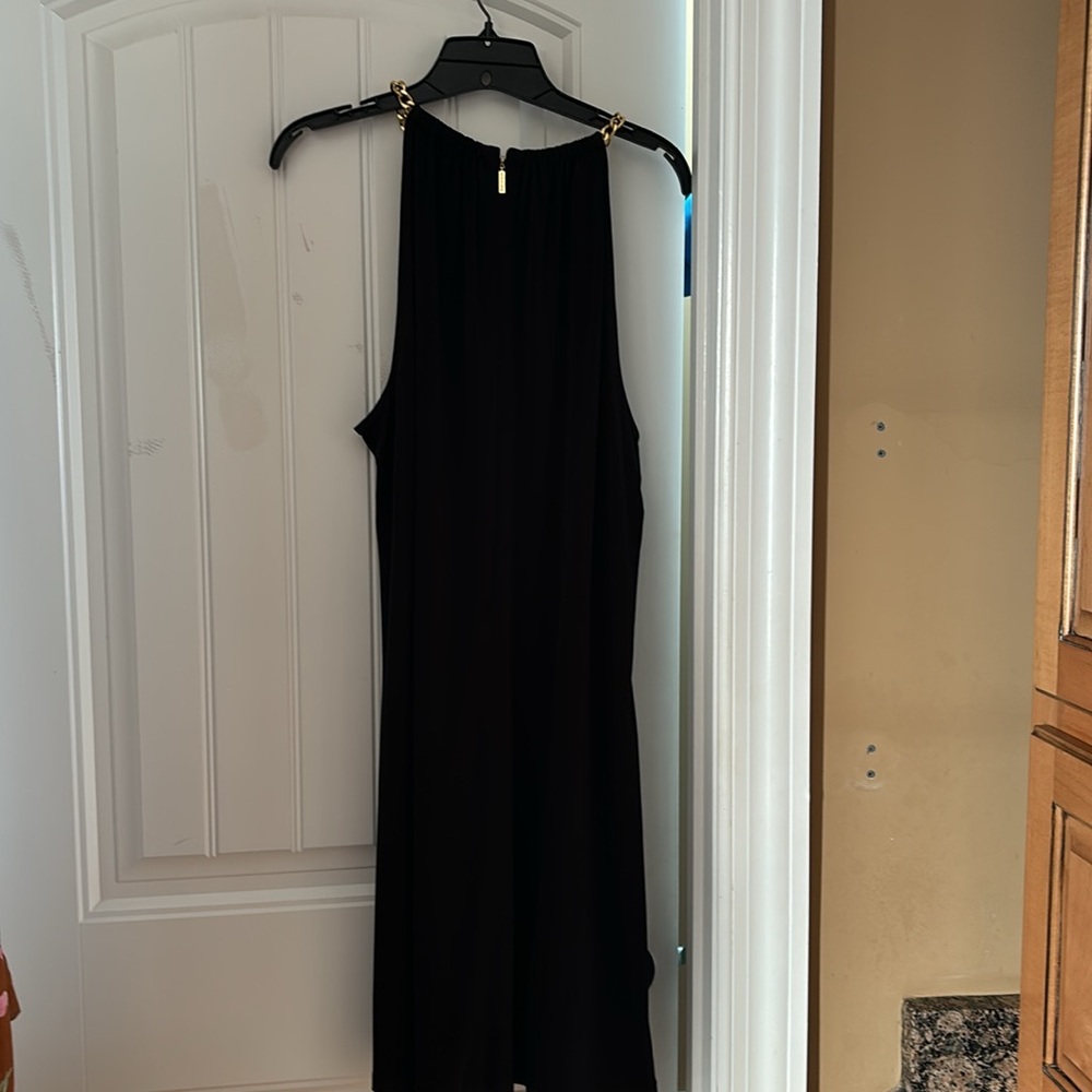 Dress - Picture 4 of 7